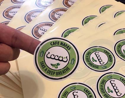 چاپ و برش لیبل کاغذی براق