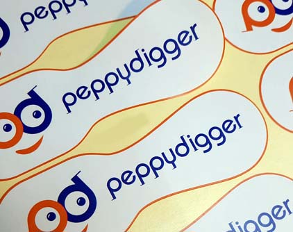 چاپ و برش لیبل کاغذی براق